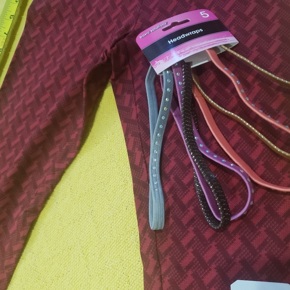 3 ITEM SET LITTLE LADY 96 PERCENT MULTI-COLOR LEGGING WITH 5 COLORFUL HEADWRAPS - Picture 7 of 10